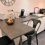 Апартаменти La Petite Terrasse Du Centre *