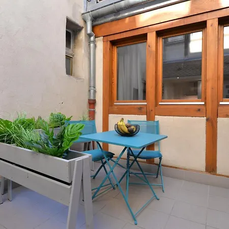 Апартаменти La Petite Terrasse Du Centre