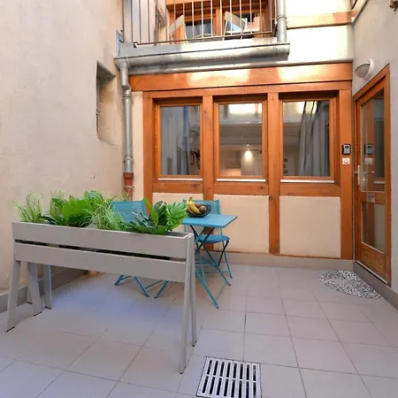La Petite Terrasse Du Centre Apartman